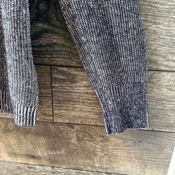 Brooks Brothers 346 Men’s Medium Linen Cotton V Neck Sweater Blue White Knit - Picture 5 of 7